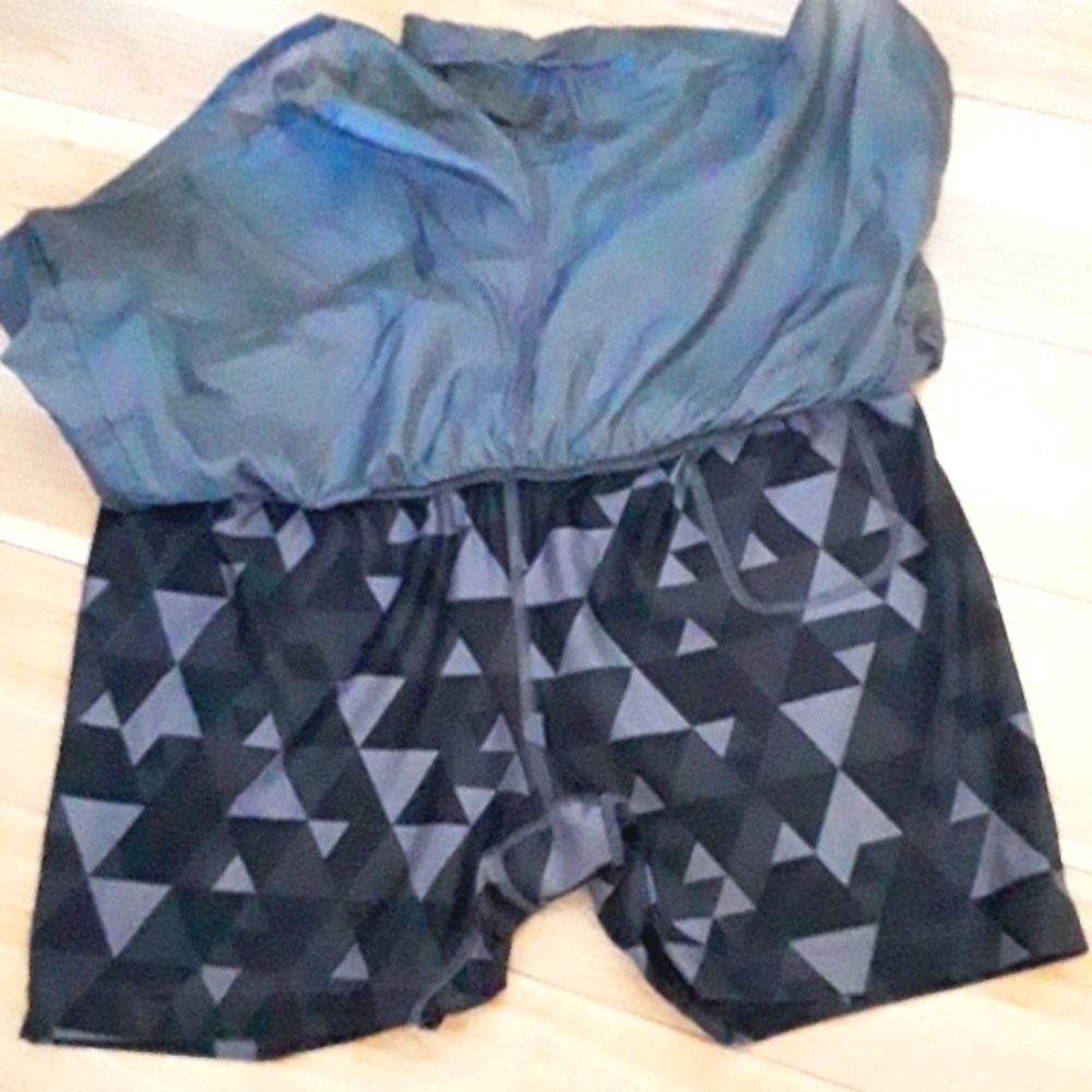 NIKE RUNNING DRI-FIT GRAY SHORT - Picture 10 of 11